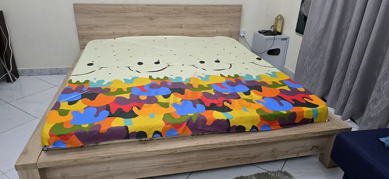 Bed with Mattress628638222096671128