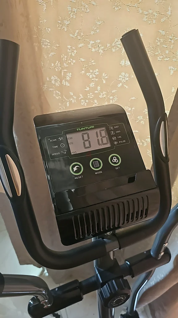 Get Fit with This Tunturi Elliptical Trainer! (with tablet holder)63264580886529114