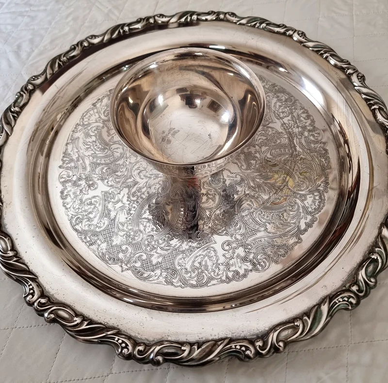 Elegant Vintage Silver Serving Tray with Attached Dip Bowl63216356658689111