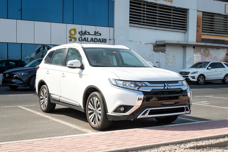 MITSUBISHI OUTLANDER GLX-4WD-7 SEATER-2.4L-2022-GCC-UNDER WARRANTY-0% DOWN PAYMENT-FINANCE 5 YEARS63223819745539112