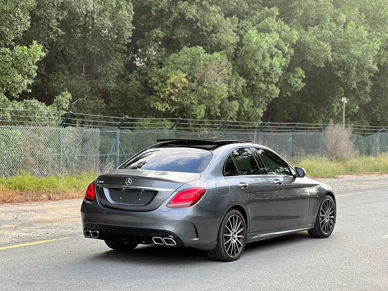 Mercedes C300 2020 Full Option63230652983811112