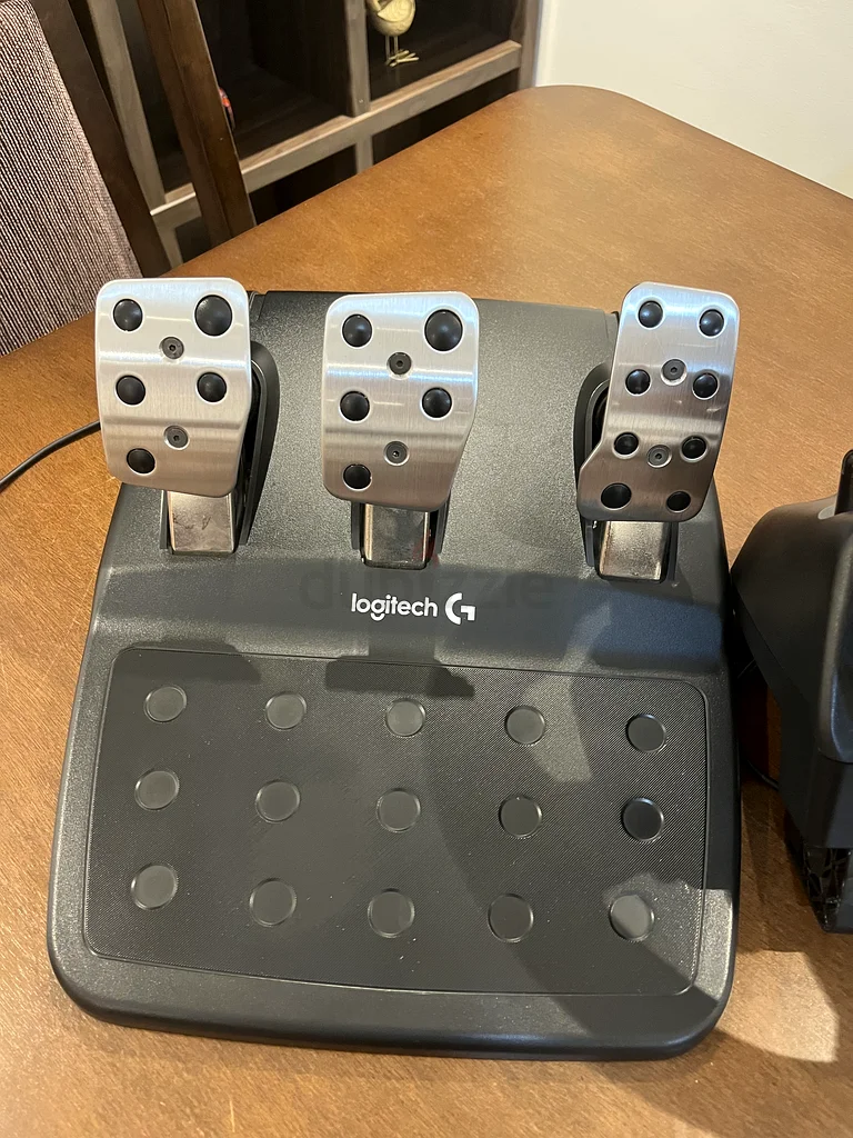 عجلة سباق Logitech G2963229685301505112