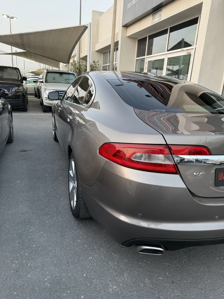 السيارة جاجوار XF GCC نظيفة للغاية62932675927809111