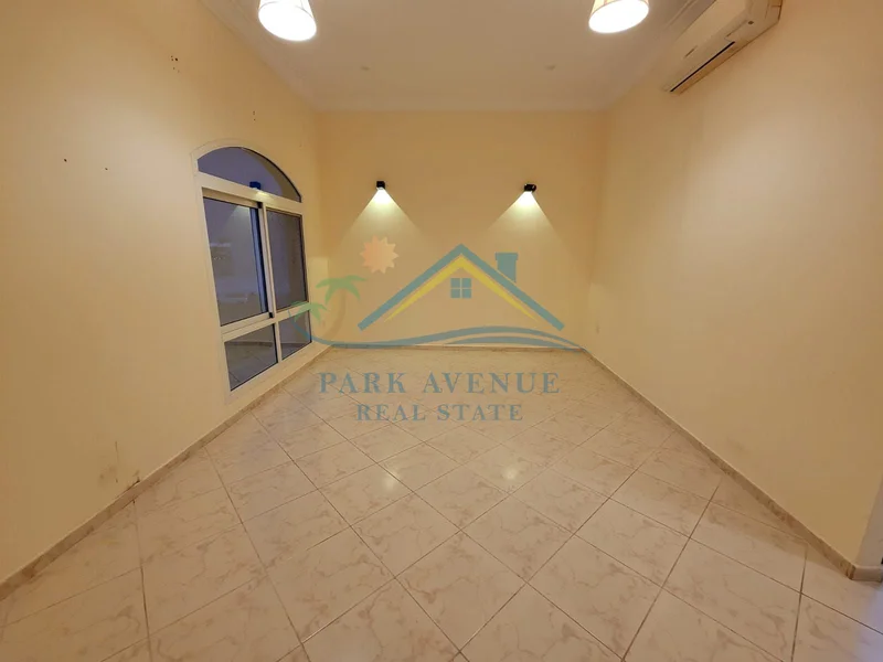فيلا رائعة مكونة من ٤ غرف نوم بسعر ١١٠ ألف في مدينة MBZ62885260803073114