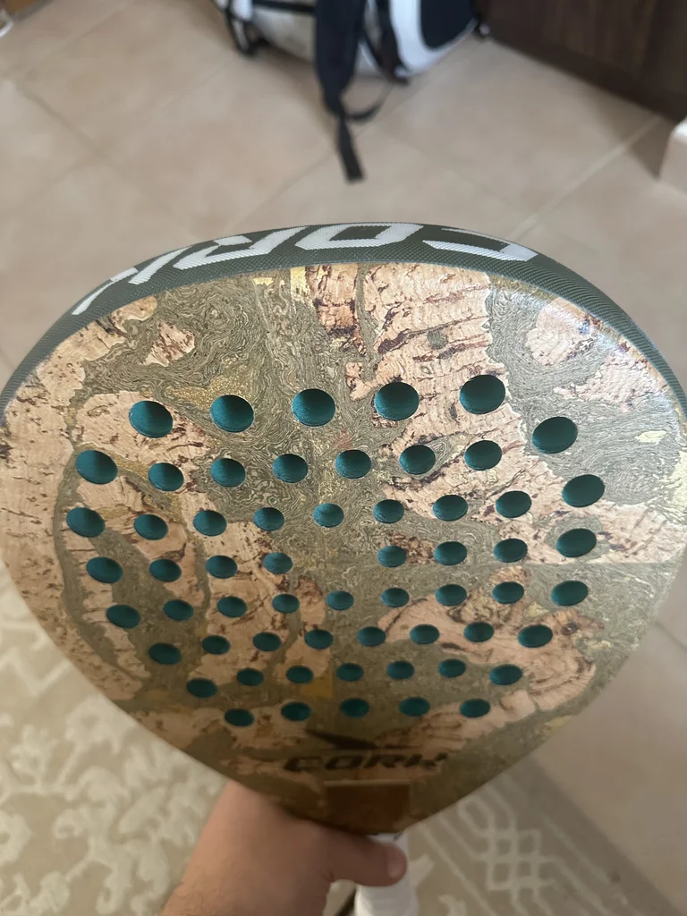متوفر للبيع مضرب بادل عالي الجودة Cork Supreme Hybrid 3 - حالة ممتازة!62931667991043113