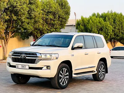 TOYOTA LAND CRUISER V8 GXR GCC FULL OPTION 2012 FACE  LEFT 2020