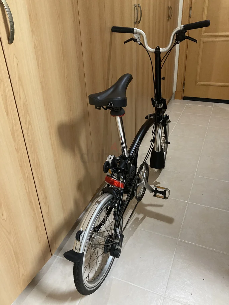 Brompton C-line, 3 speed 2023 model, with free lights and FEND foldable helmet629336951104011115