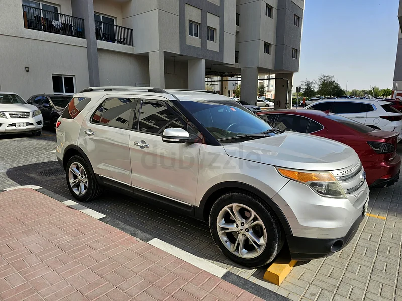 متوفر مركبة مع سائق63220330385793111