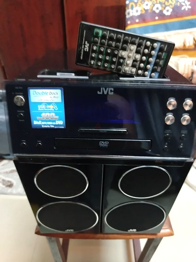 JVC micro audio system with 2-way speakers !63261812428163112