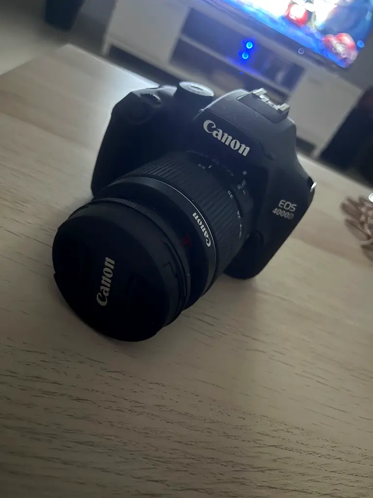 Camera63233635971330112