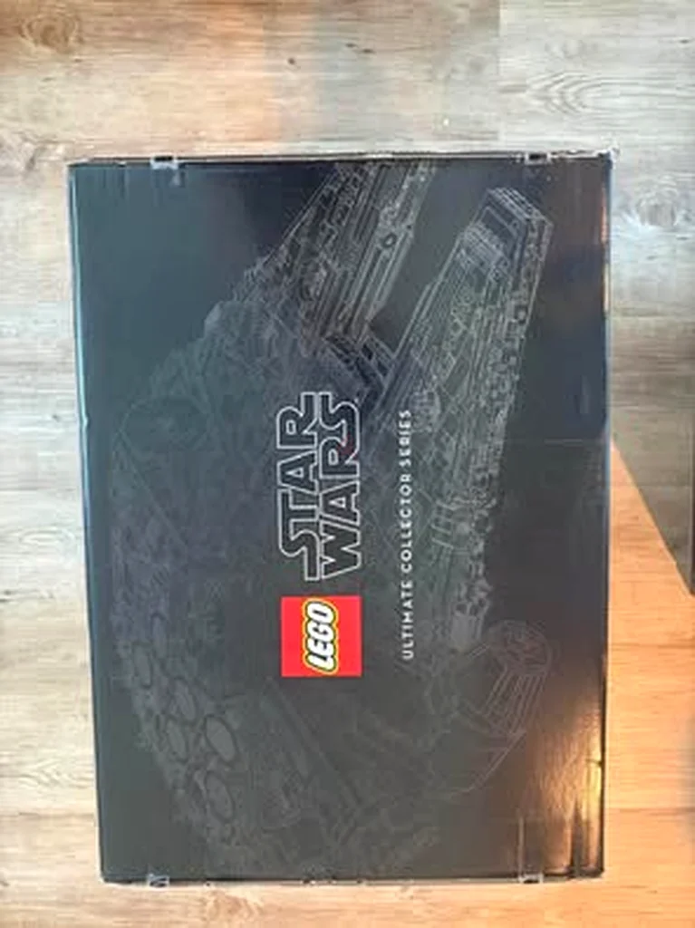 BRAND NEW LEGO 75192 STAR WARS MILLENNIUM FALCON UCS63265104989955112