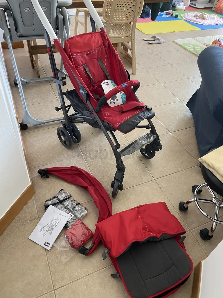 Sturdy Chicco Liteway Stroller - Red62930653971329112