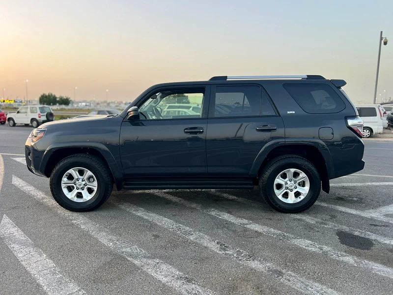 2024 تويوتا 4Runner SR5 - تشغيل بالضغط - مقاعد كهربائية - كاميرا خلفية - دفع رباعي 4X463147207893506113