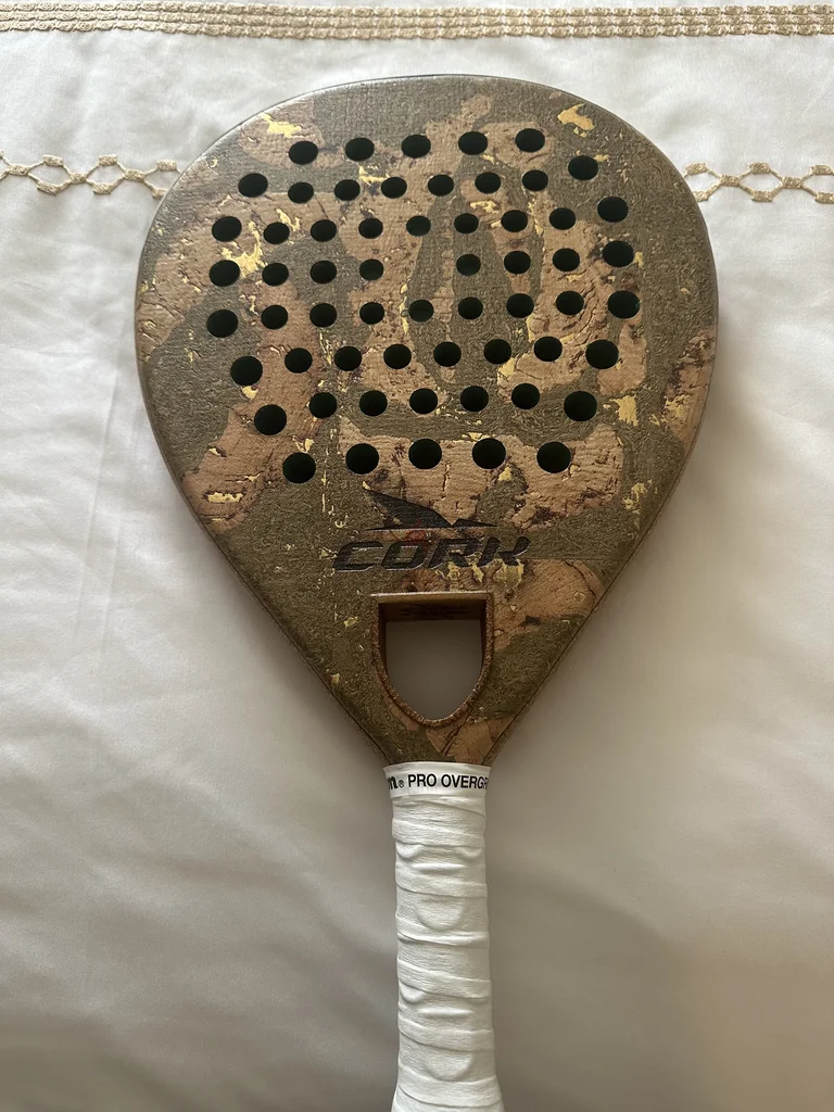 متوفر للبيع مضرب بادل عالي الجودة Cork Supreme Hybrid 3 - حالة ممتازة!62931667991043111