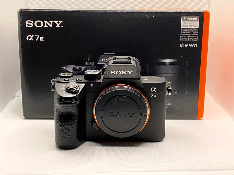 سوني A7 III مع طمرون 28-75 مم f/2.8 - حالة رائعة!63172220690177113