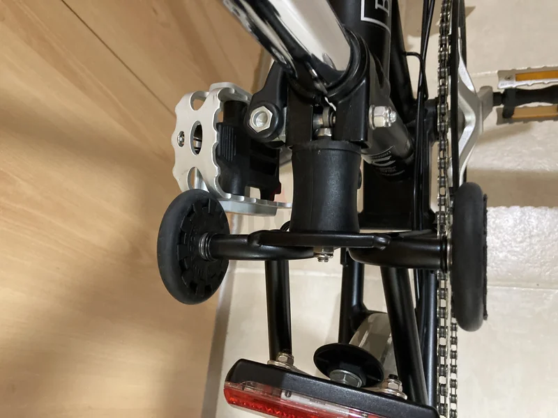 Brompton C-line, 3 speed 2023 model, with free lights and FEND foldable helmet62933695110401113