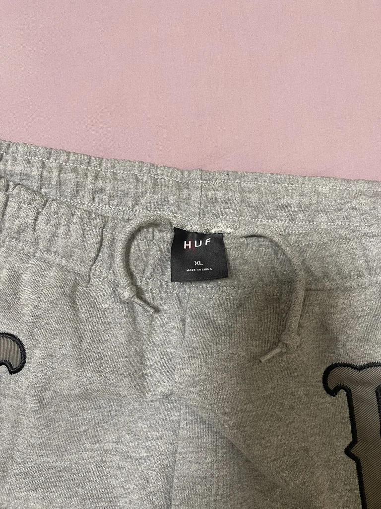 HUF - H APPLIQUE FLEECE PANT62932695476353112