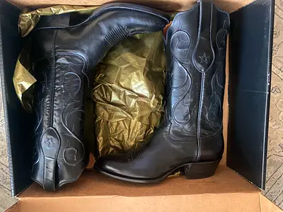 Authentic Tony Lama Black Brushed Goat Cowboy Boots Shoes *NEW AND UNUSED* - Size 10B!
