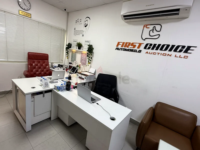 عمل تجاري للسيارات للبيع63265601855490112