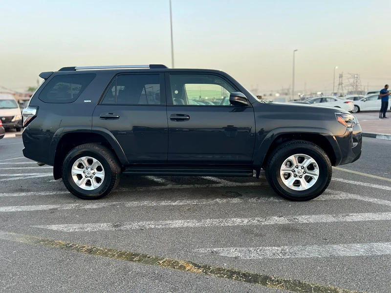 2024 تويوتا 4Runner SR5 - تشغيل بالضغط - مقاعد كهربائية - كاميرا خلفية - دفع رباعي 4X463147207893506114