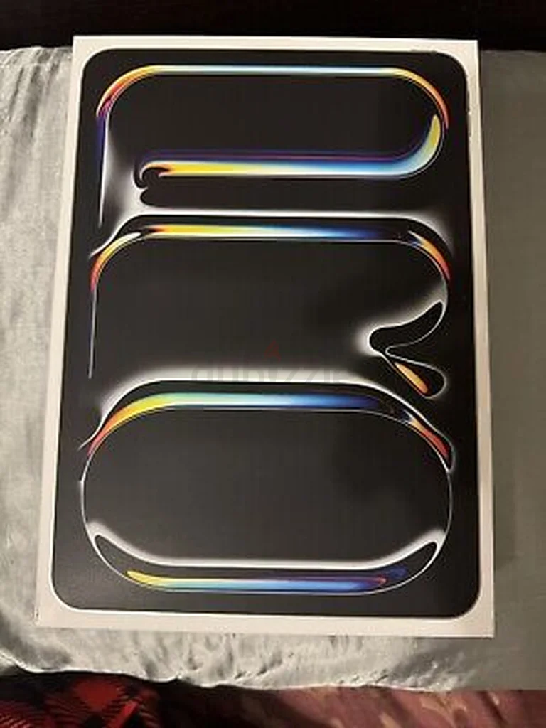 Apple iPad Pro 13 بوصة 256 جيجابايت M4 معبأ في علبة628647065349131119
