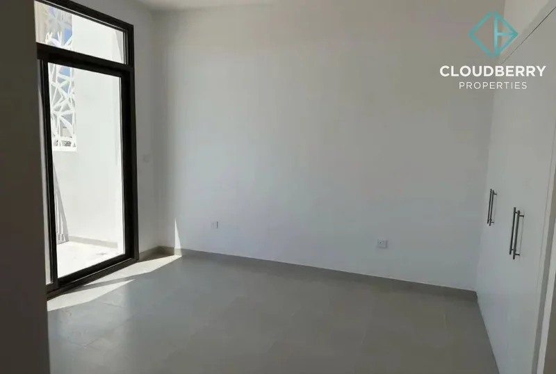 Single Row | Near Amenities | Prime Location62890345143937114