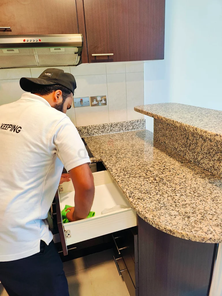 Cleaning services63218321459841113