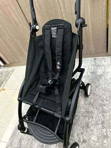 Stokke yoyo 3 black frame in very good condition