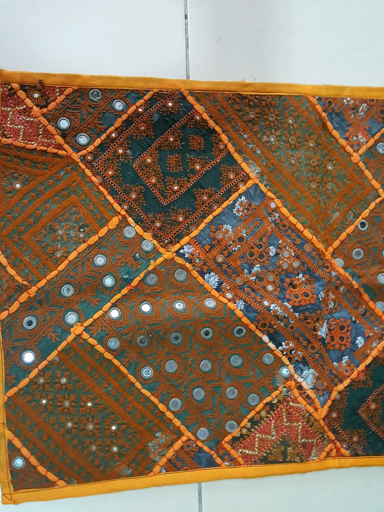 Handmade wall hanging63208385773313112