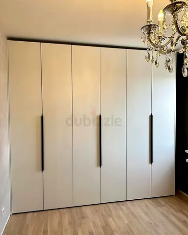 Sleek Modern Wardrobe with Stylish Handles