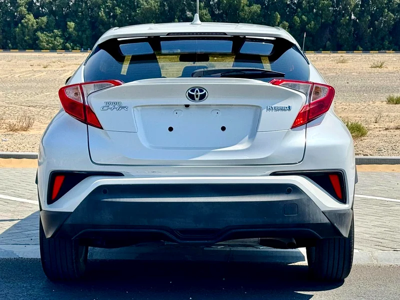 Toyota C-HR Hybrid ,2022 (1.8L) GCC Specs63165692945537113