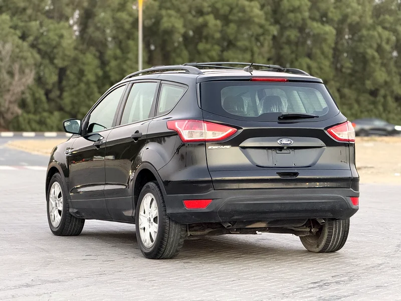 Ford Escape, 2014 GCC model, SE specifications, in excellent condition63156539573890113