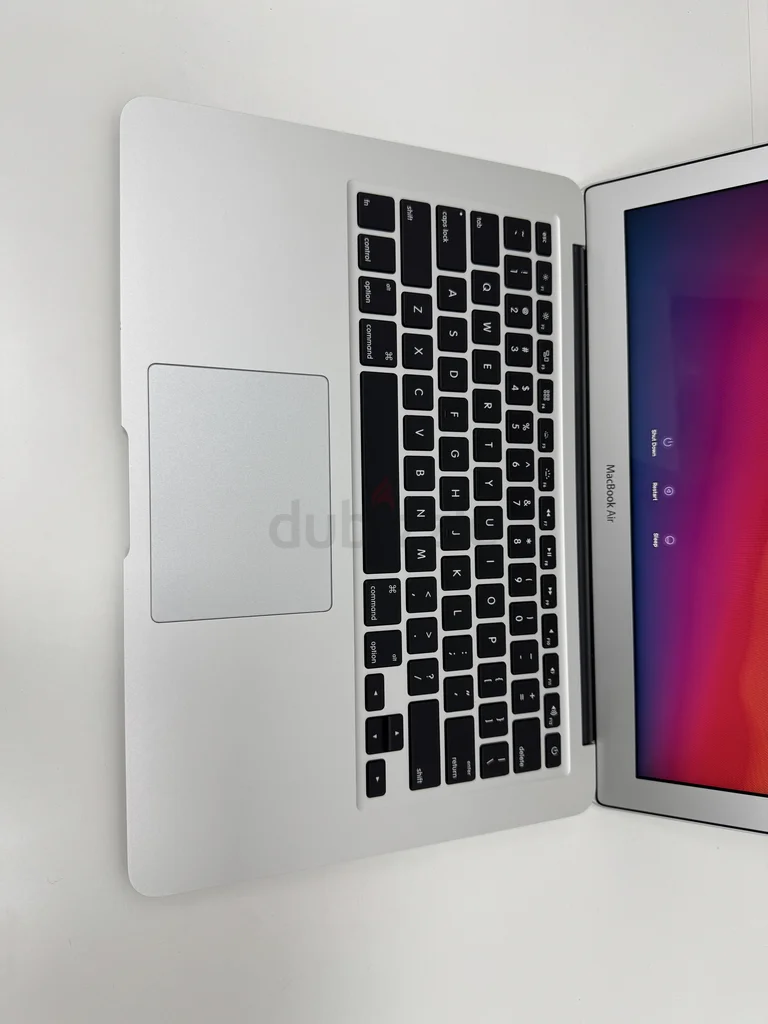 Apple MacBook Air رفيع شبه جديد62863825522689112