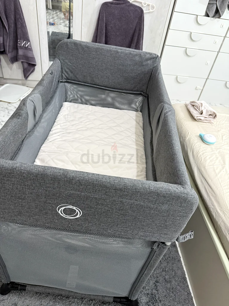 سرير أطفال متنقل دافئ وأنيق للبيع!632088560805131115