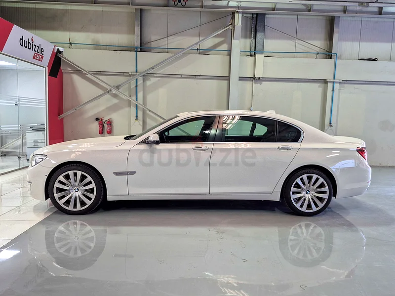 AED 2940/month | 2014 BMW 7-Series  | GCC Specs | Ref#33196963160610261379114