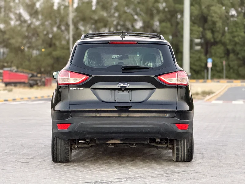 Ford Escape, 2014 GCC model, SE specifications, in excellent condition63156539573890114