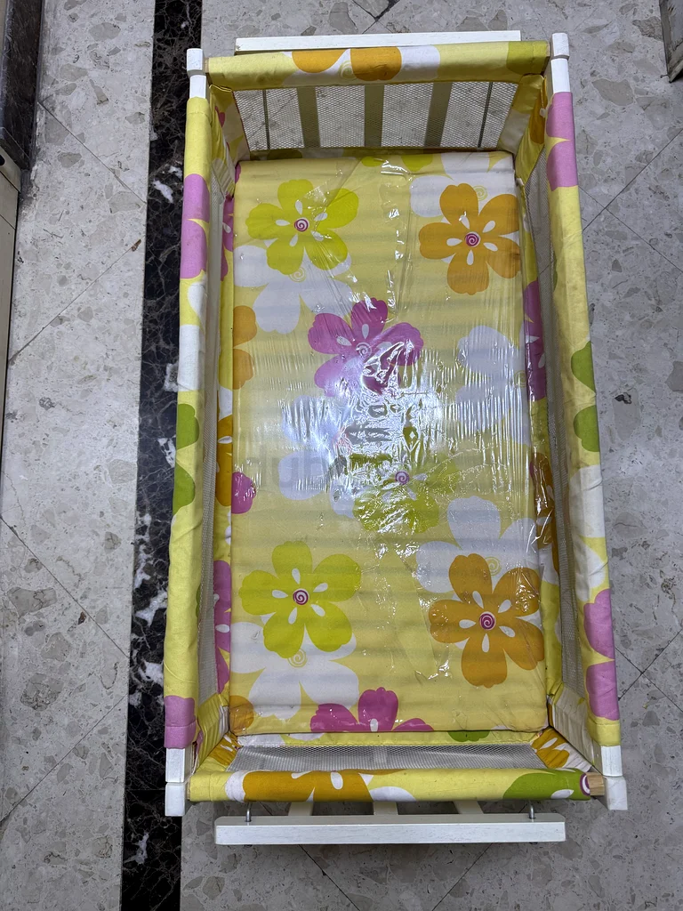 Charming Portable Baby Crib for Sale!63204862922113112
