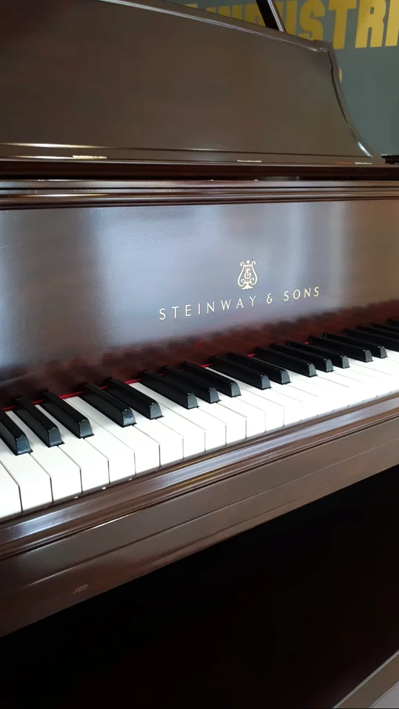 Limited Time: 15%Off! Elegant Steinway  Sons Grand Piano – Exceptional Sound63205879846401111