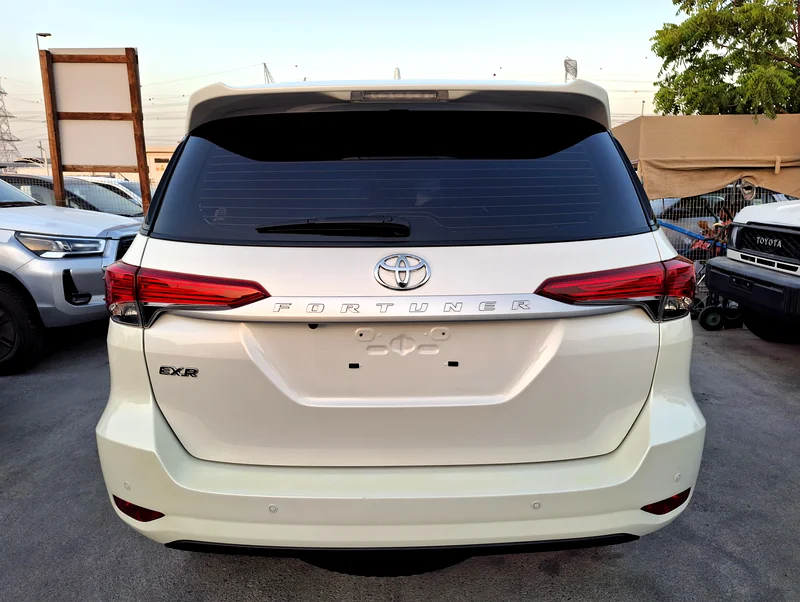 Fortuner EXR 2.7L 2021 White Petrol (Export Only)63158342489603113