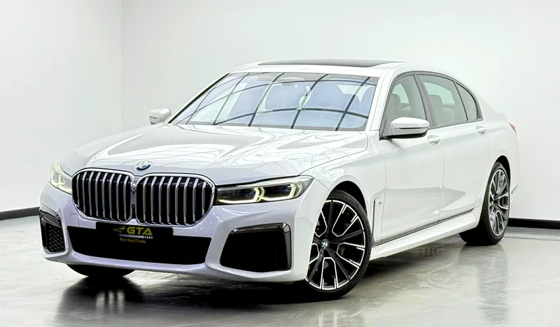 سيارة BMW 730Li M-Sport لعام 2021، مع ضمان، وسجل صيانة BMW بالكامل، وكيلومترات منخفضة جدًا، وحالة ممتازة، للخليج العربي632292799461151116