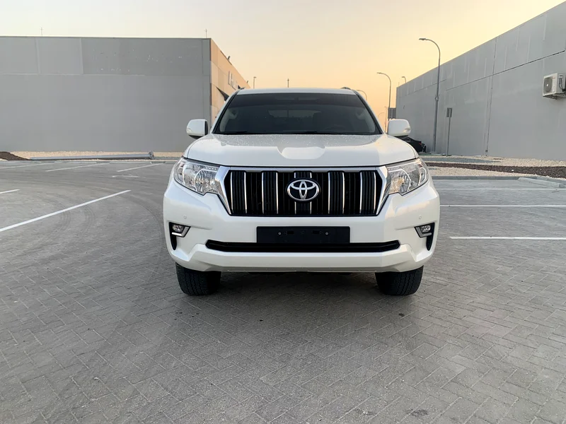 For sale Toyota Prado GXR - Gulf model 2023, full agency paint, inspection condition with no accidents or repainting.63147688995969111