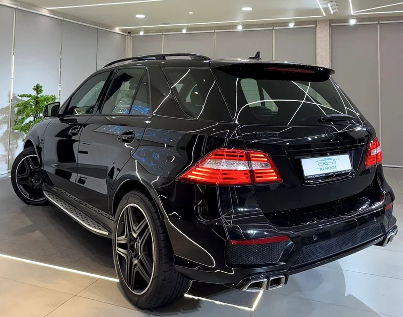 BEAUTIFUL MERCEDES ML63 V8 || AMG RIMS II FULL OPTIONS II GCC || AMAZING CONDITION63231640360323113