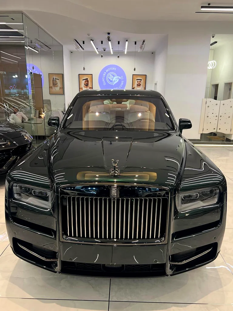 2022 | رولز رويس | كولينان | بلاك بيدج |63398531429762113