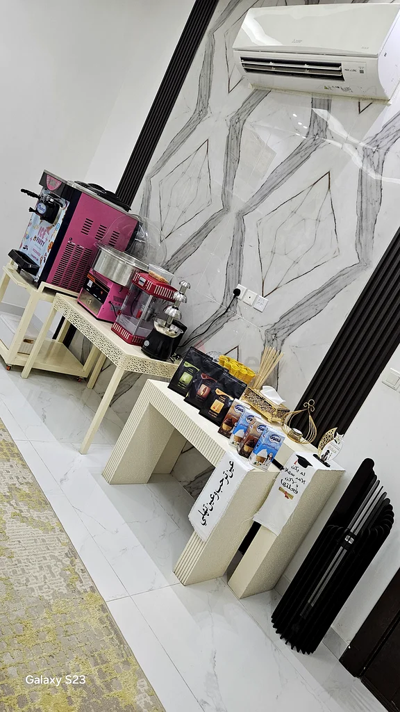 Leasing an ice cream machine. Candy Cotton Popcorn. Shoklata Fountain. Organizing parties. Entertain63215877791875114