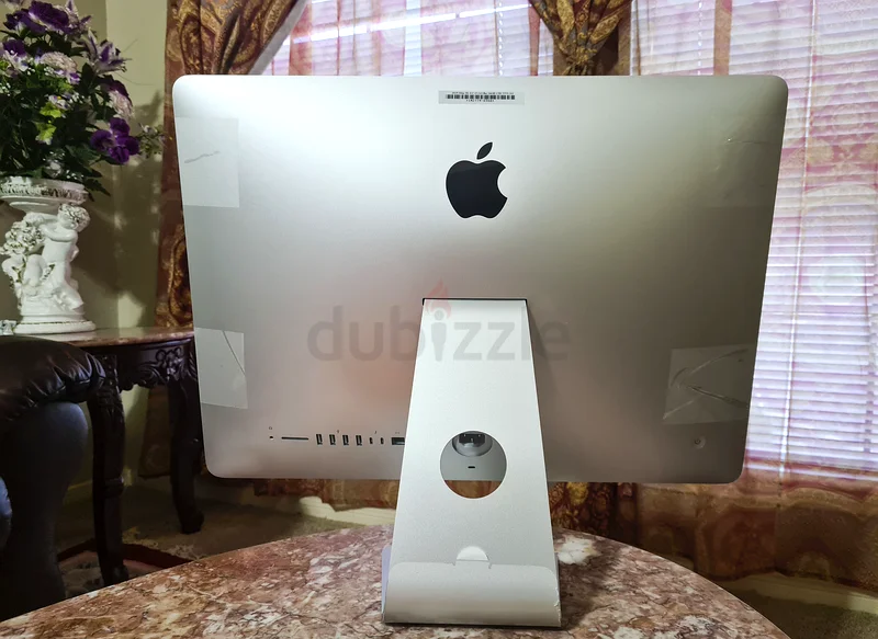 2019 iMac 21.5 4K Retina - Like New - With Box63197645784451112