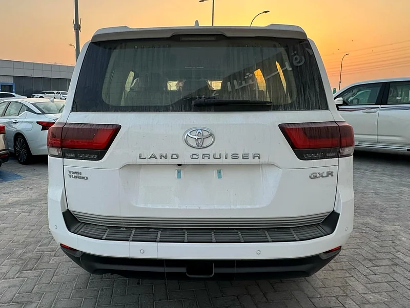 Toyota Land Cruiser GXR Twin Turbo 3.5 Gulf63141656994817112