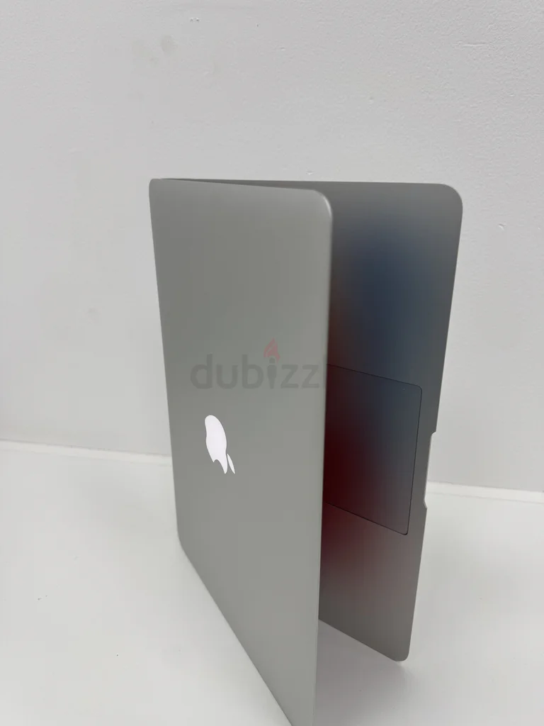 Apple MacBook Air رفيع شبه جديد62863825522689114