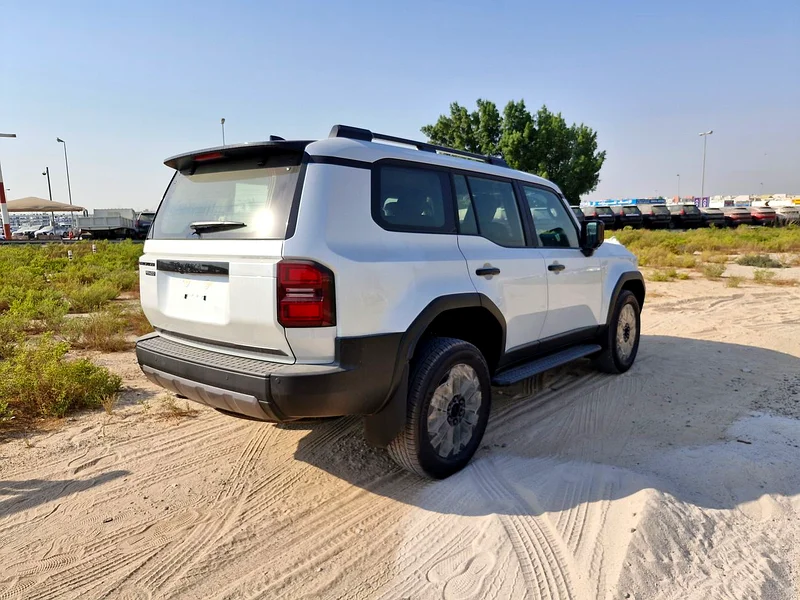 Toyota Prado VXL 2.4L TURBO PETROL 4X4 LTR EUROPEAN BRAND NEW 0KM 202463165695985923113