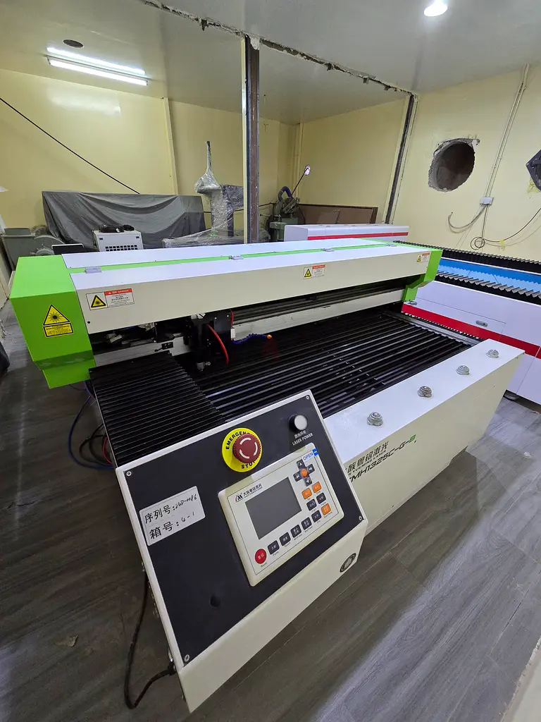 Non-Metallic Sheet Laser Cutting Machine
