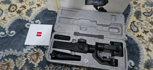 Zhiyun Smooth 4 – 3-Axis Smartphone Gimbal